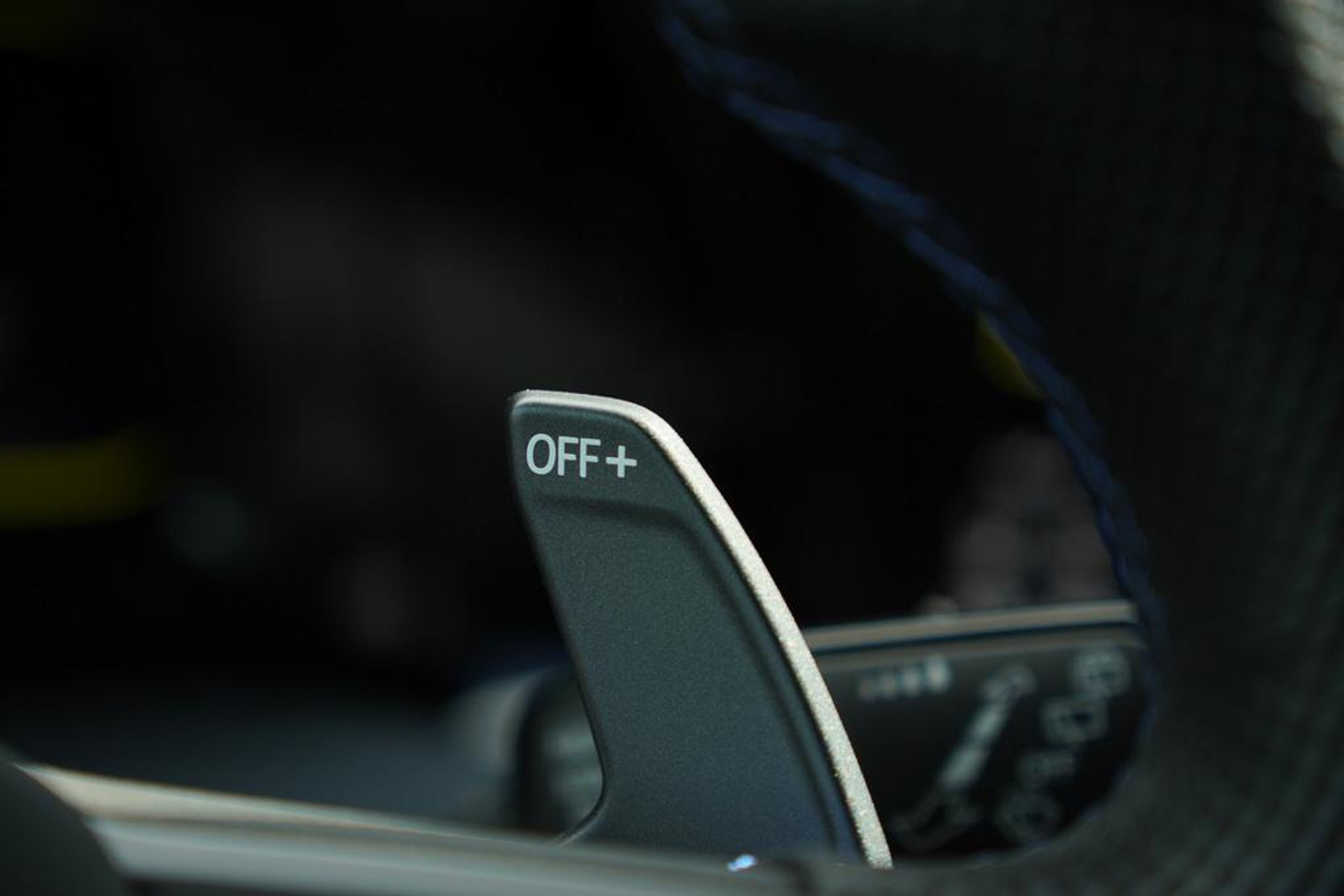 47567425-40.jpg